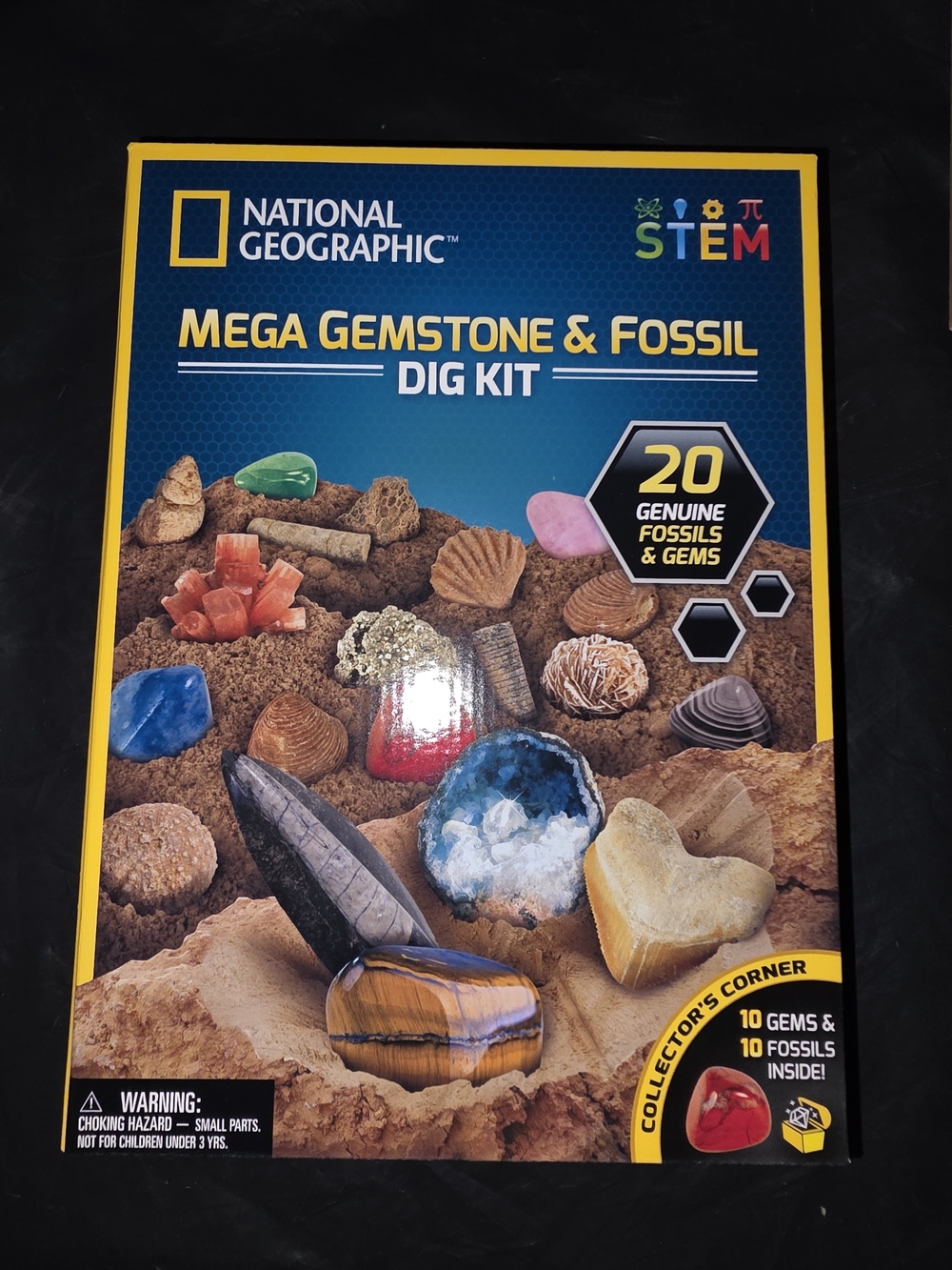 National Geographic Mega Gemstone & Fossil Dig Kit
